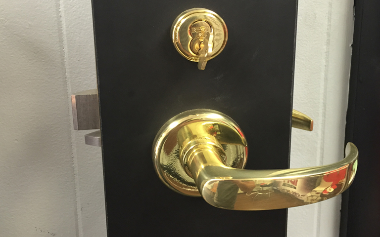 Lock repair, installation and supply in Chicago